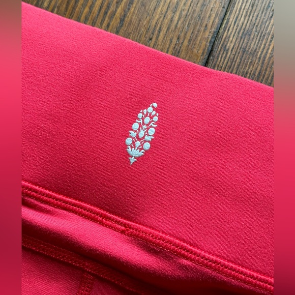 Free People Movement Hang time bike shorts red summer cherry XS running yoga - Picture 9 of 10